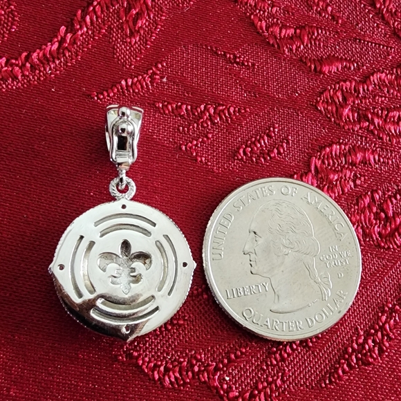 Judith Ripka Pendant - Picture 2 of 3